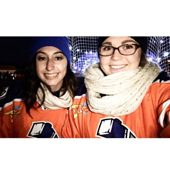 Meet your Posher, Jessica - Picture 1 of 1